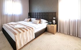 Royal Airport Hotel